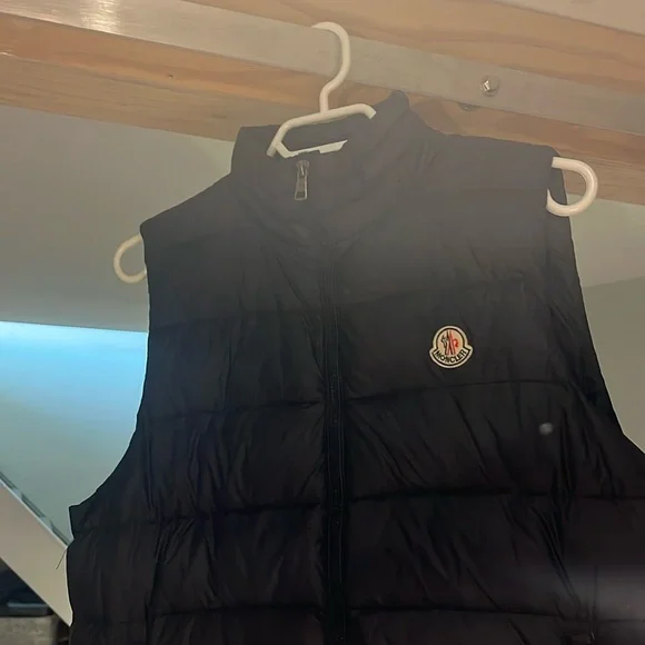 Doudoune moncler - Picture 1 of 5